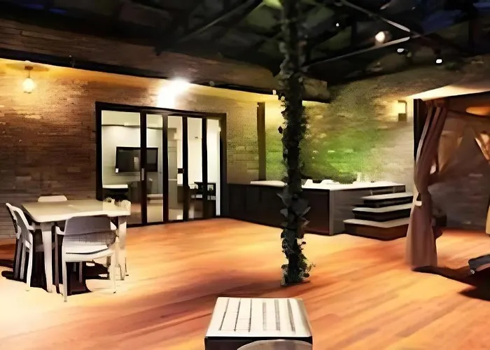 Motel Ahava 2*