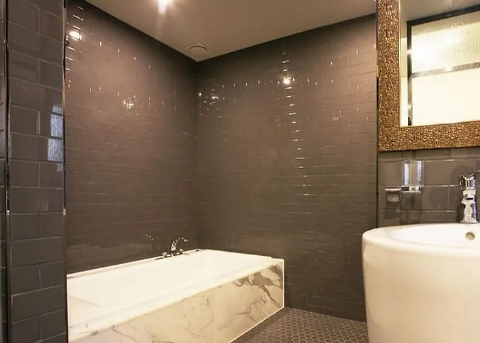 Motel Ahava 2*